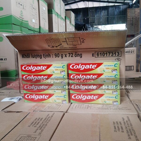 colgate vitamin c toothpaste 90g (1)