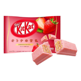 kitkat japan strawberry, kitkat strawberry japan, cheesecake flavored kit kat
